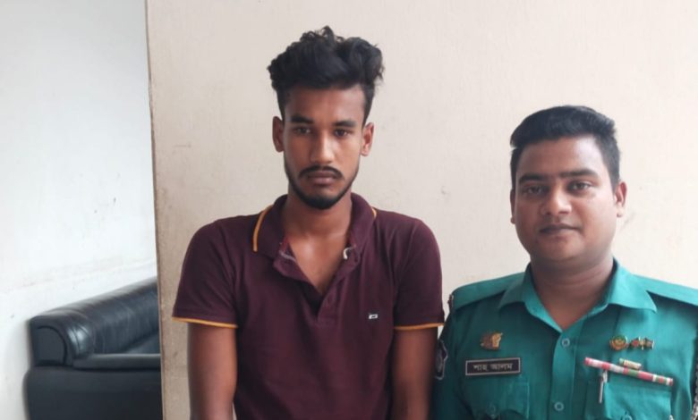 কোনাবাড়ীতে জাতীয় পার্টি নেতা হত্যা মামলার পলাতক আসামি গ্রেফতার