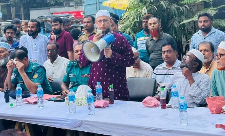 গাজীপুর সদর মেট্রো থানা এলাকায় পুলিশের পক্ষ থেকে মতবিনিময়